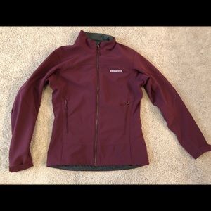 Patagonia women’s maroon jacket